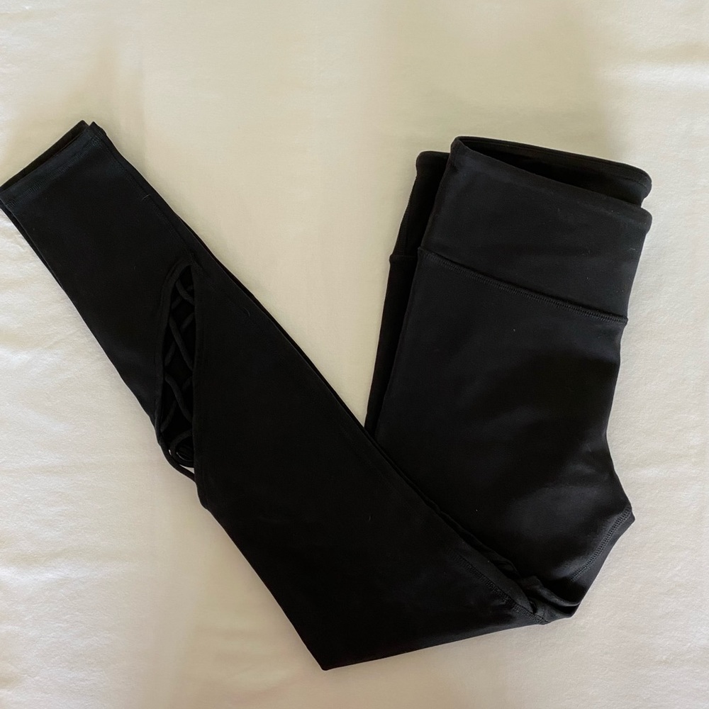 NWOT ALO Yoga Leggings
